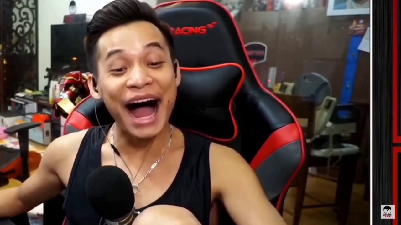His humor and unique advice have earned Độ Mixi a lot of love from fans