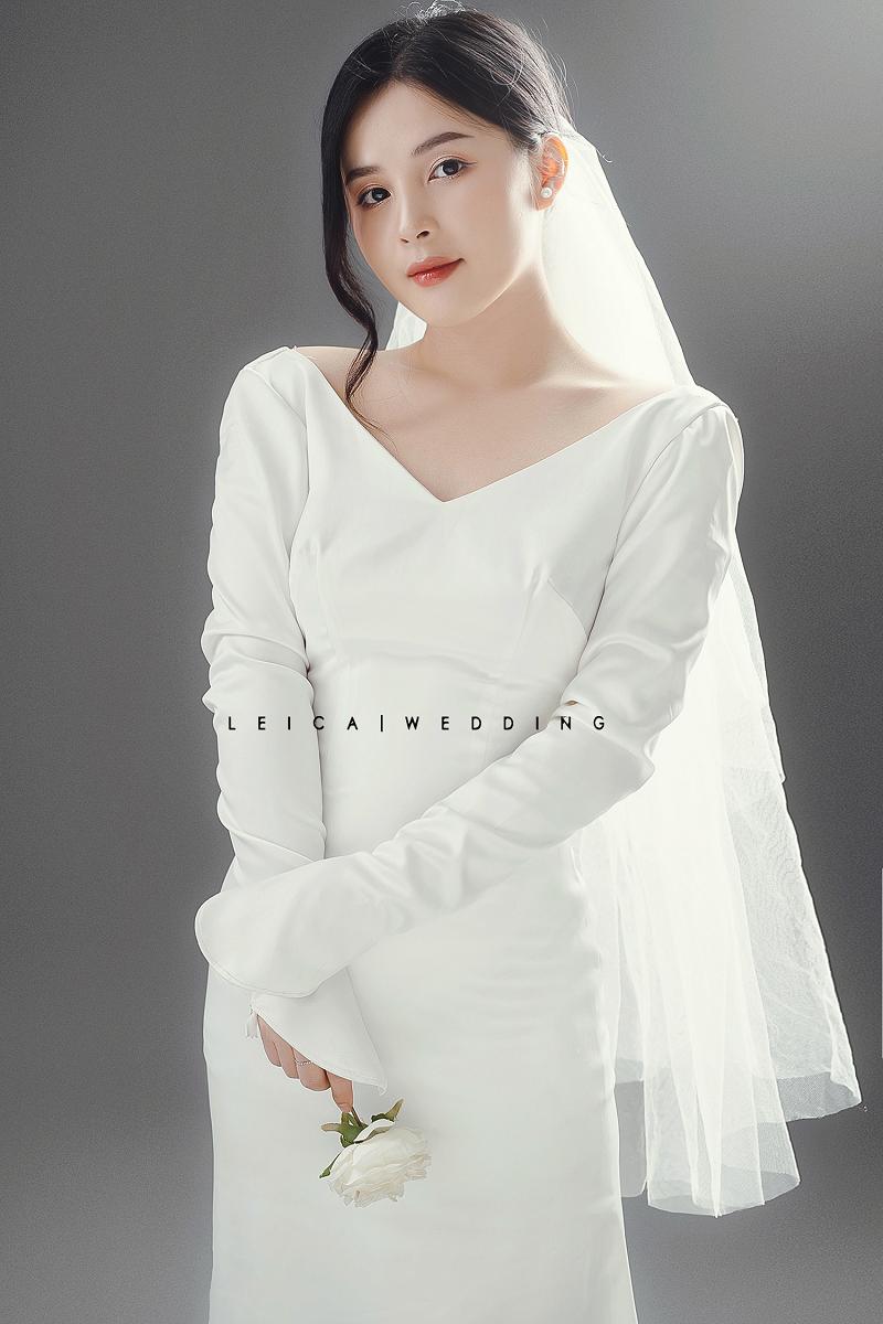 Thảo Nari's beautiful image in her wedding dress