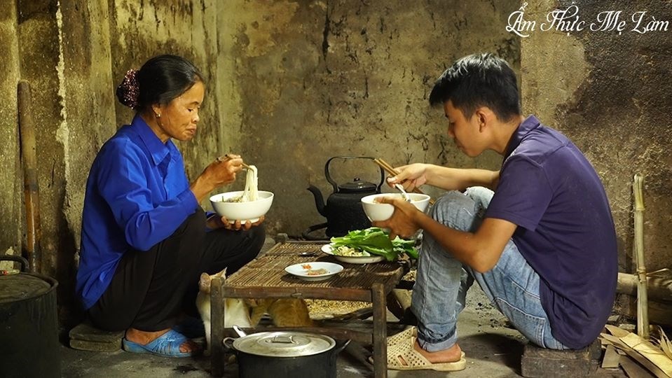 Meanwhile, Mom's Cooking continuously scores points and is loved by many for its simplicity and tranquility