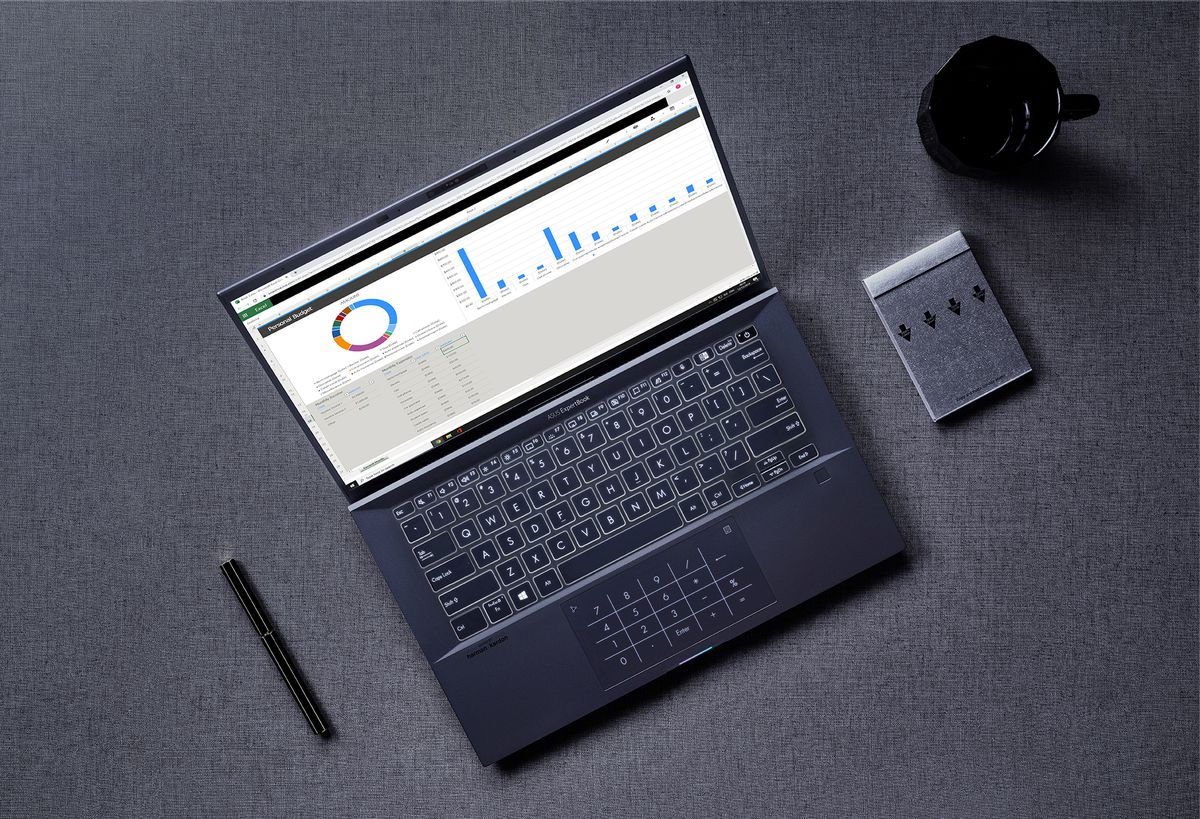 ExpertBook B9