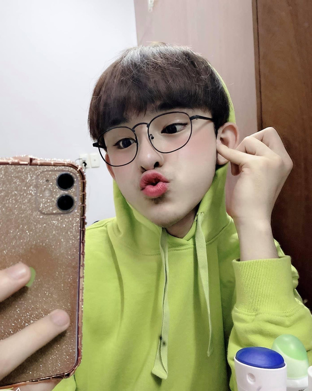 Who knows, this guy might be following the YouTuber path