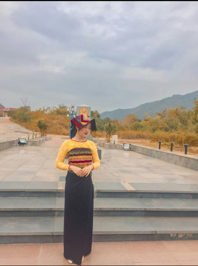 An in traditional Thai attire.