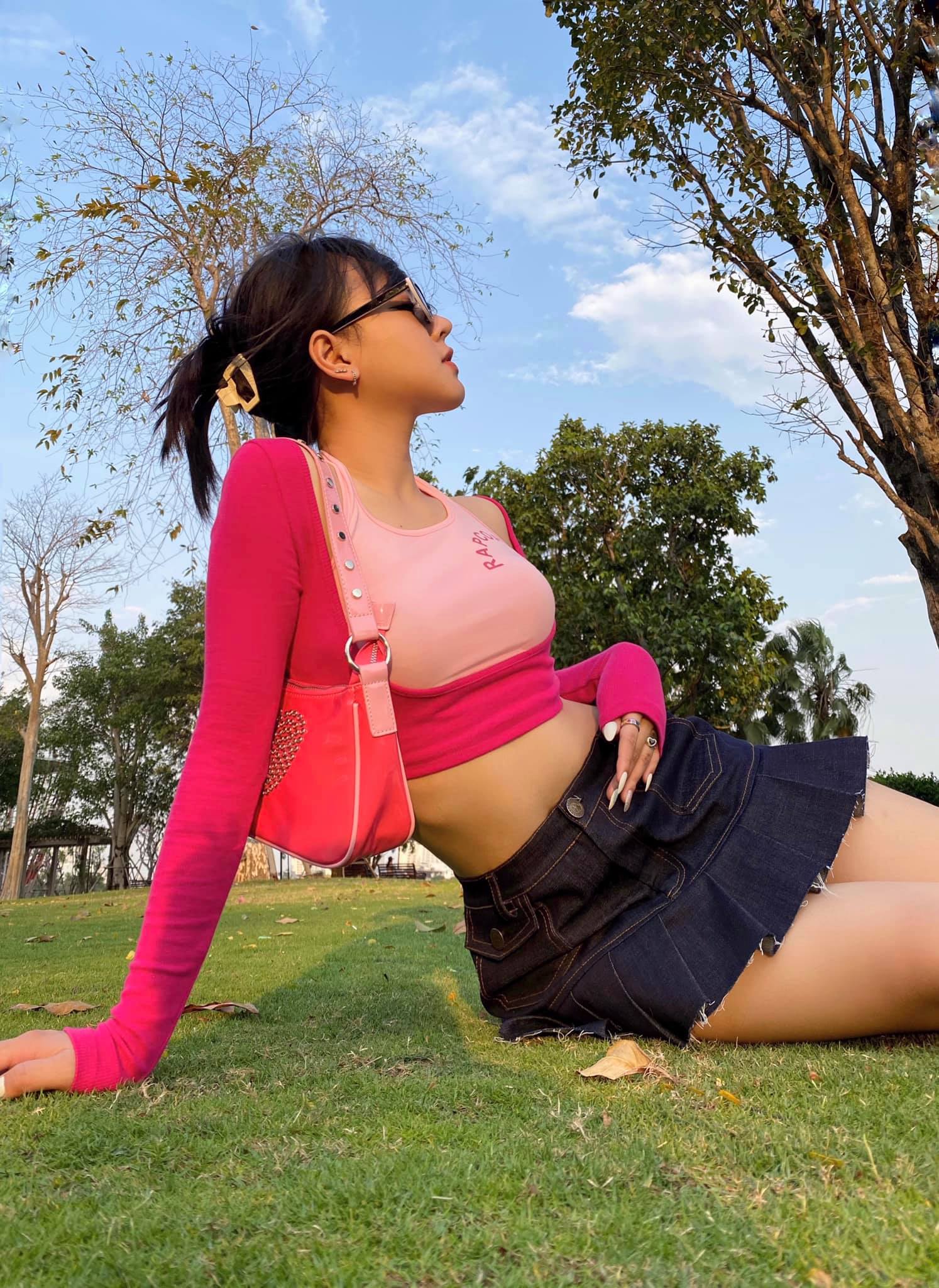 The beautiful female MC, a standout figure in the Vietnamese Esports scene.