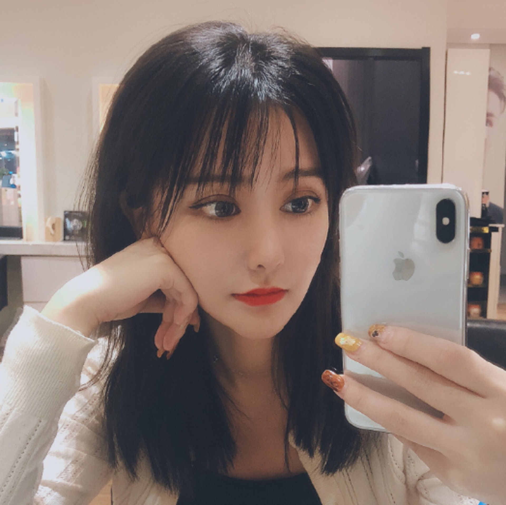 Mo Zimeng - the female streamer in the story