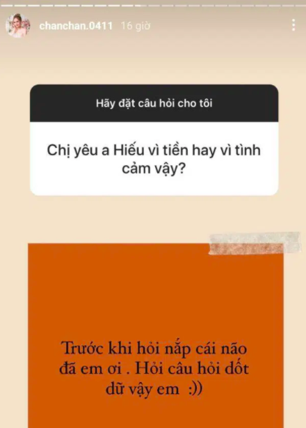One of the many times Xoài Non was bothered by netizens.