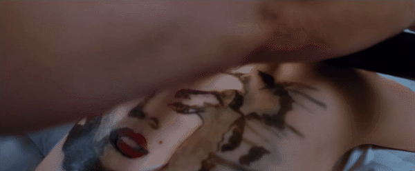 A very confusing scene in the trailer of the film