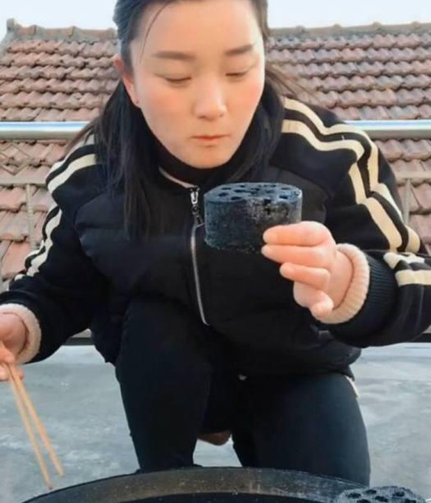 The 'fried' charcoal is the dish that the female streamer will enjoy