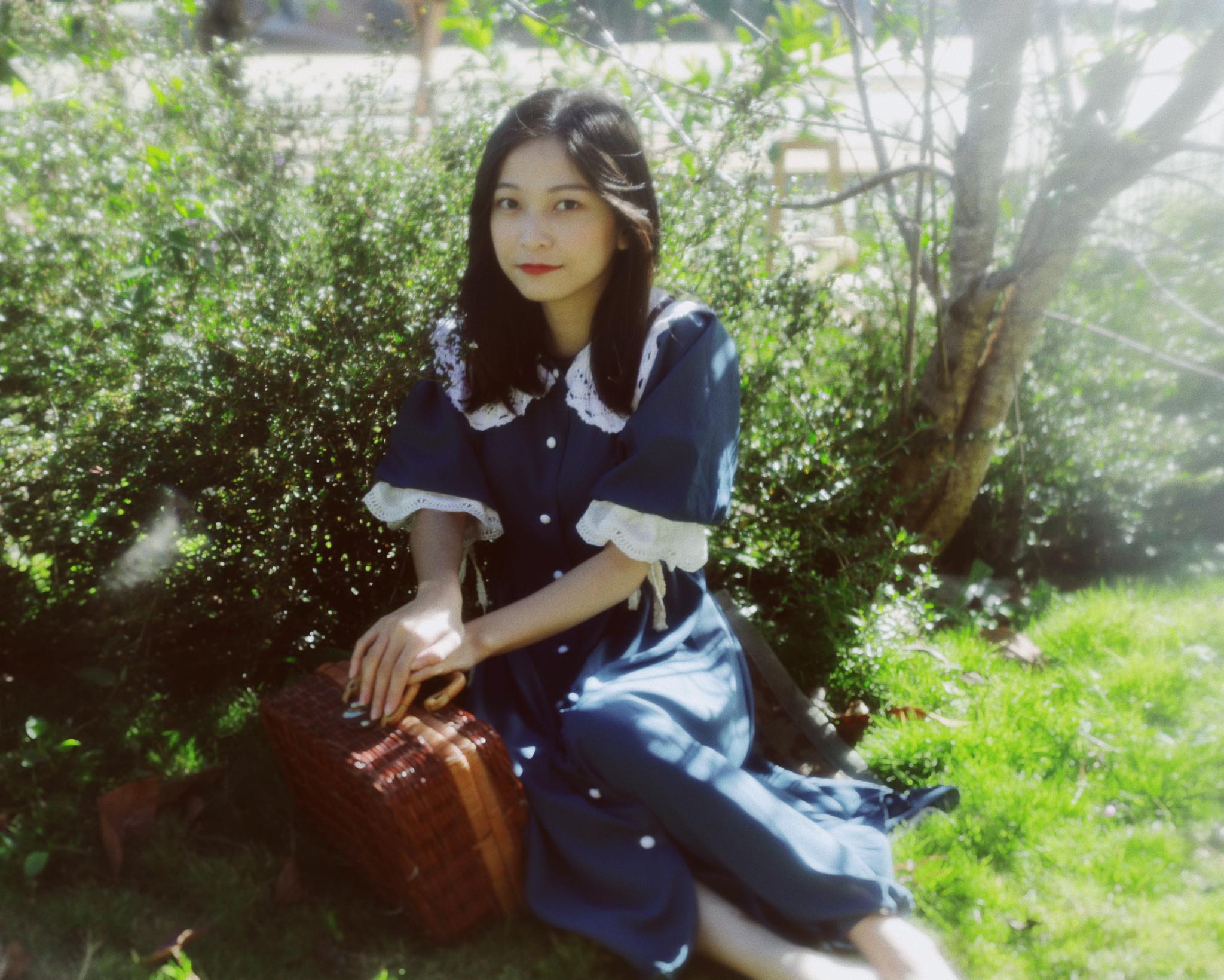 With the early successes and favor from the audience, Mỹ Kim sees this as a stepping stone to perform her job better. Additionally, she wishes to explore the modeling field and is currently building her personal TikTok channel, hoping for positive results in the near future.