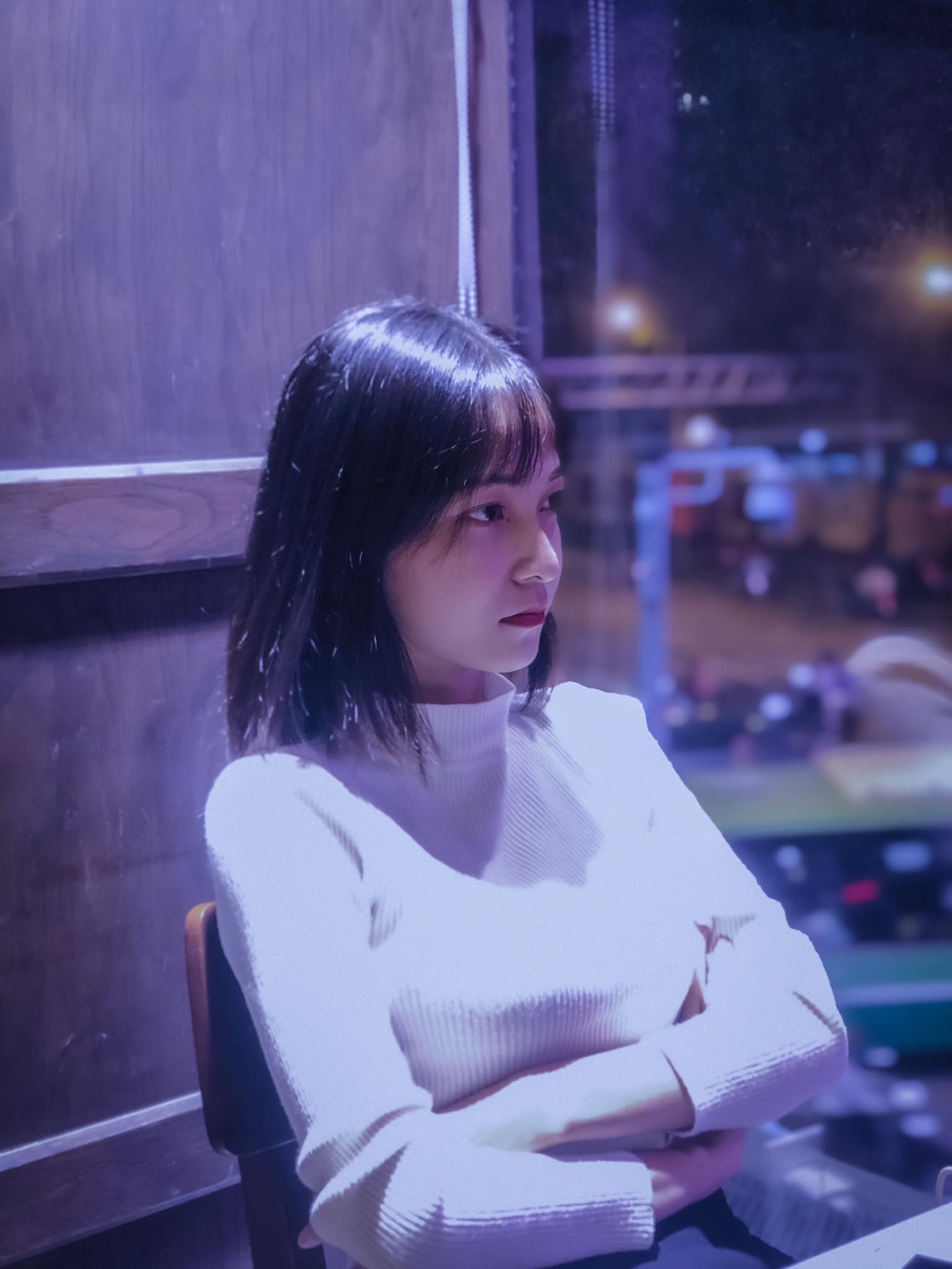 This job is not only a passion but also a place for her to learn, practice, and develop herself. Additionally, it provides Mỹ Kim with a certain income.