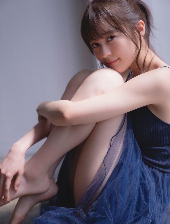While her second photo set set an unprecedented record
