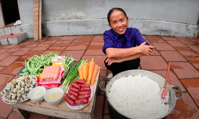 Mrs. Tan Vlog with her cooking ingredients