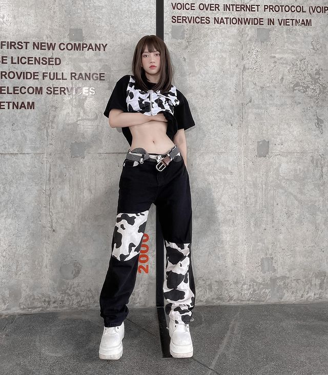 The image that has been causing mixed debates about Lê Bống recently