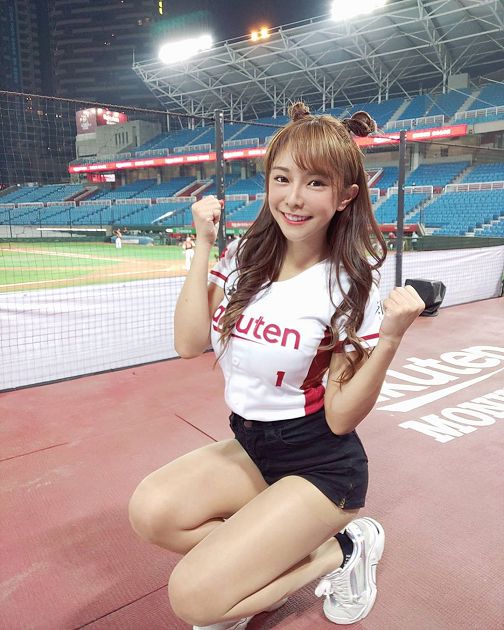 She is currently a professional cheerleader