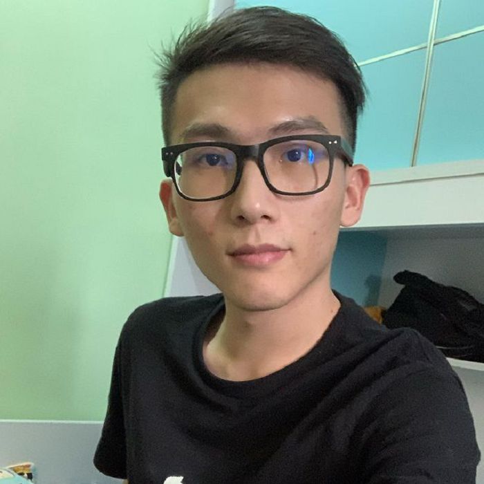 The streamer in the story