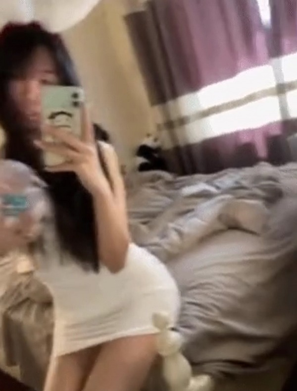 Capturing her true face entirely
