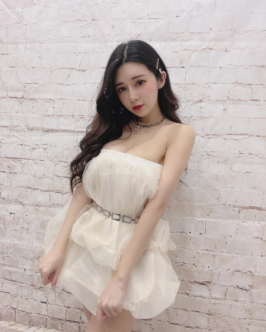 Vicky - The main character in the story