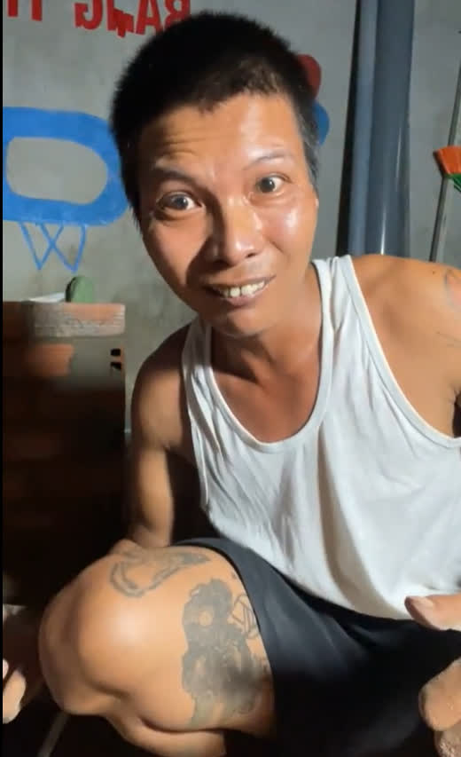 New images of Lộc Fuho during the livestream