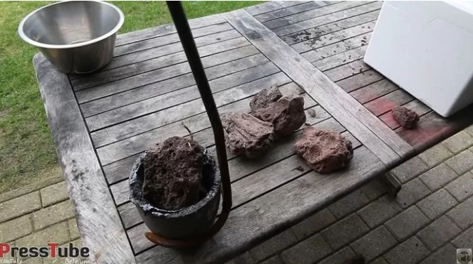 The elaborate preparation process of this experiment