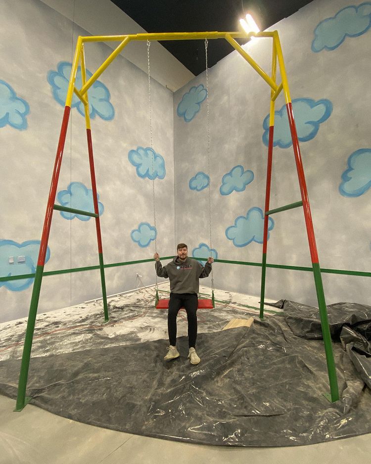 The giant Ferris wheel was also recreated by him