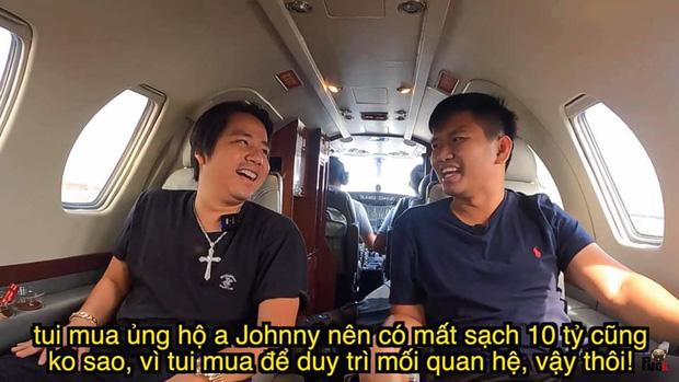 Khoa Pug shared about spending a lot of money to buy Johnny Dang's coin