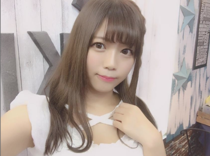 The youthful and cute appearance of Seo Sae-bom