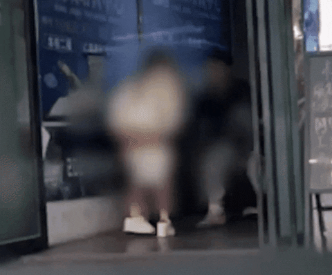 The young man rushed to apologize and make amends right after seeing his girlfriend get too carried away