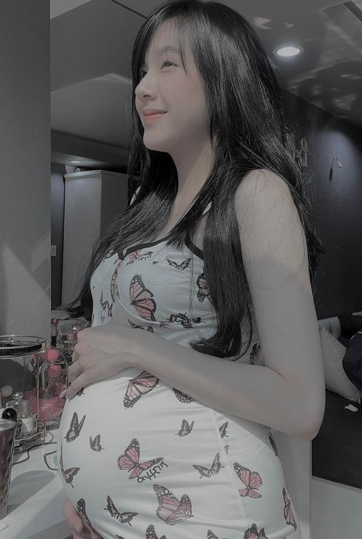 Baby Thien is the 'sweet fruit' of the sweet love story 'the deer searches for the buffalo'.