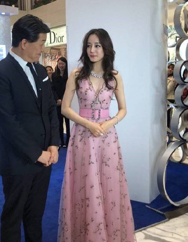 The images from the event somewhat prove that her beauty is not as glamorous as many have imagined