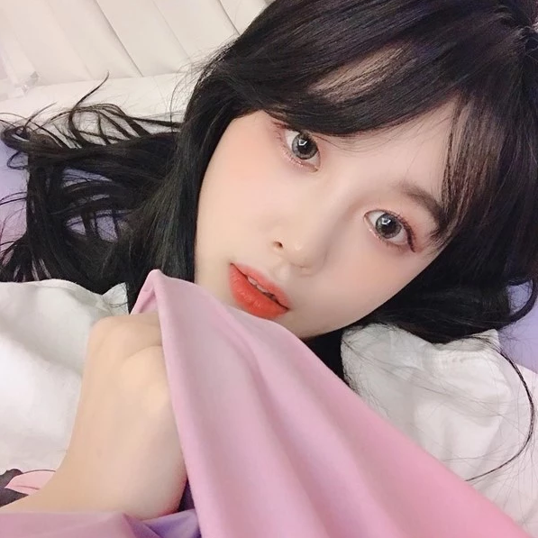 Rika shares the latest image while being stalked even while sitting in a taxi