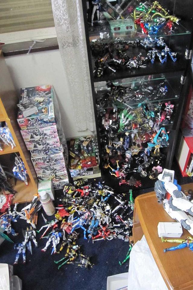 The chaotic scene that greeted the gamer upon returning home