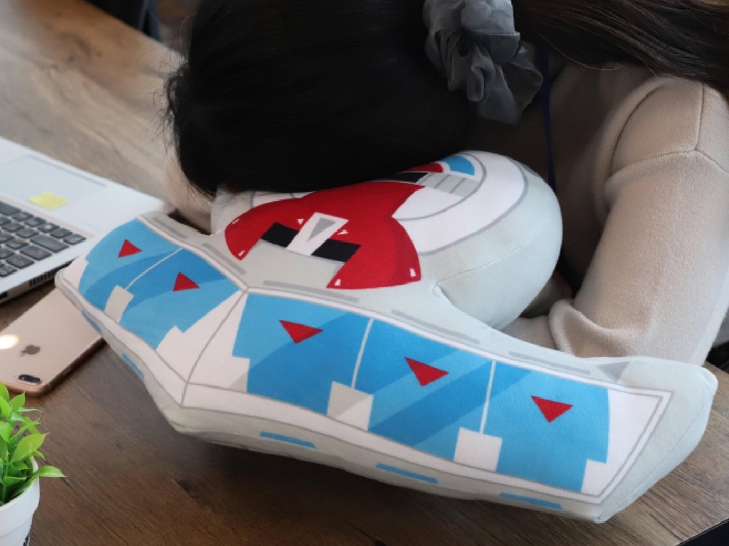 The pillow that has excited Yu-Gi-Oh! fans