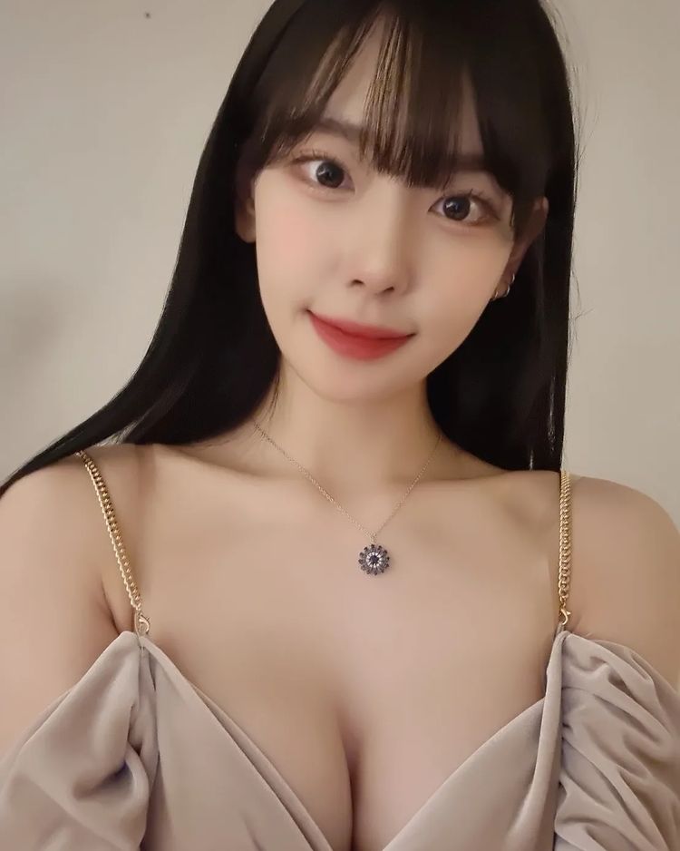 Ki Yoon-jin, the streamer in the story