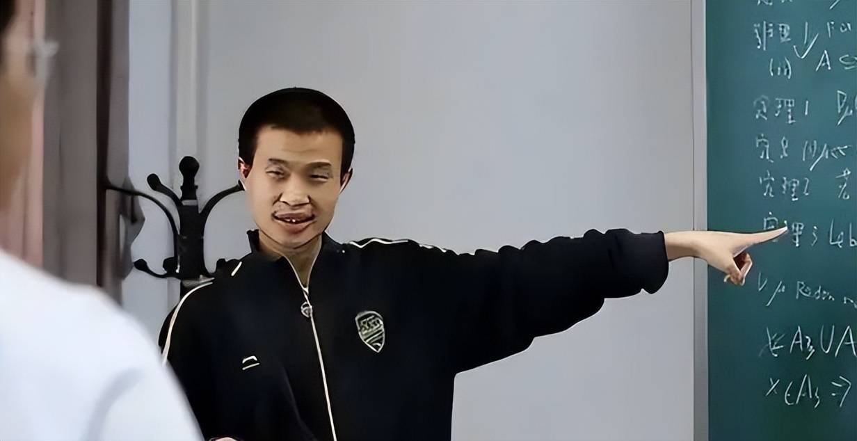 A Chinese gamer recently proved that studying and playing are very related concepts