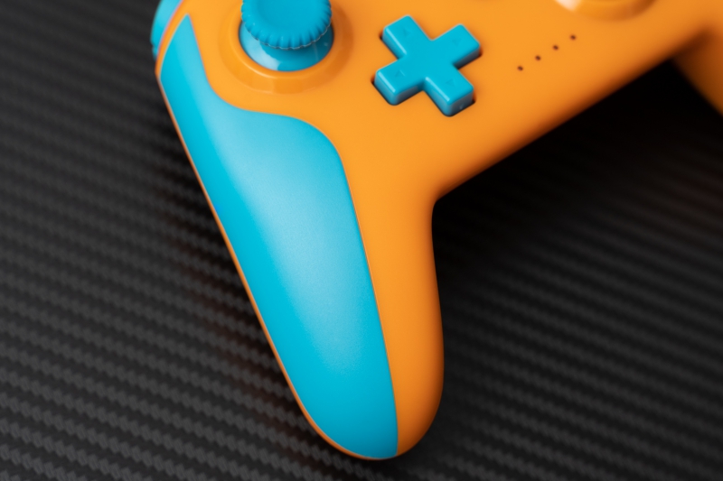 PXN 9609: A Stylish Multi-Platform Gaming Controller Priced Under 500,000 VND 11 photo 10 16564020444851159205384