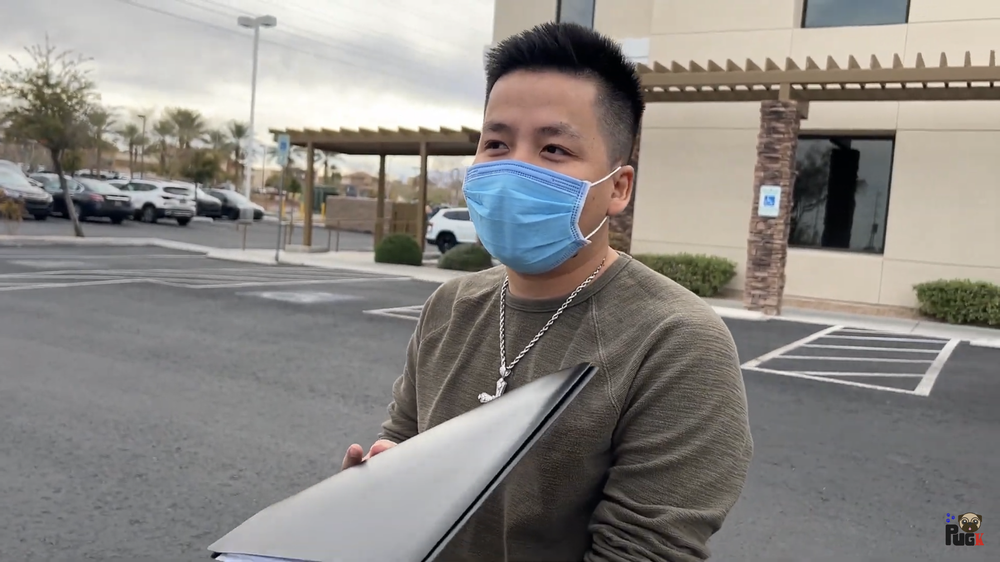 Hot YouTuber promises to thoroughly review his leg lengthening journey.