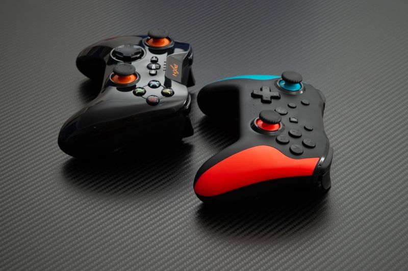 PXN 9609: A Stylish Multi-Platform Gaming Controller Priced Under 500,000 VND 7 photo 6 1656402043387987864195