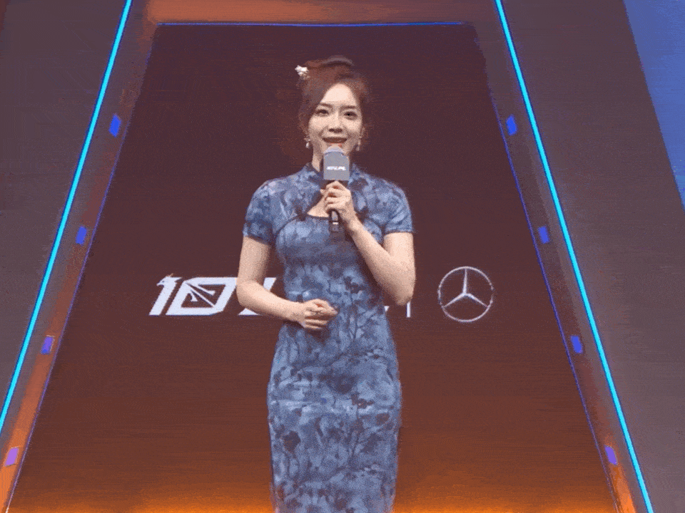 Esports Host Impresses Fans with Continuous Cosplay of Soccer Stars 1 2002 2 candicelpl 1676876569022424709035 1676877034049 1676877034244229505707 16776555472931806187121 1677751143351 16777511434061352346152