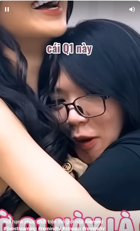 The League of Legends Host Praises 'This Spot of Mai Dora is So Soft, the Best Place I've Ever Laid On' 3 tq7esky 1681292254107 1681292255404793208768 1681294583503 16812945835931025286108