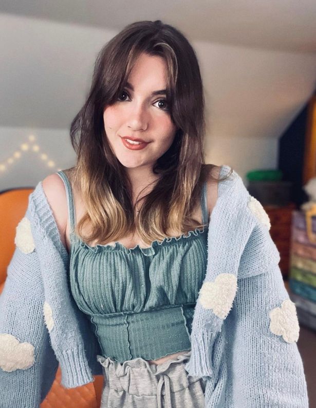 Streamer Shares Career as Adult Entertainment, Bank Refuses Her Application 3 Hope that in the future, the job of a streamer will be widely recognized by society