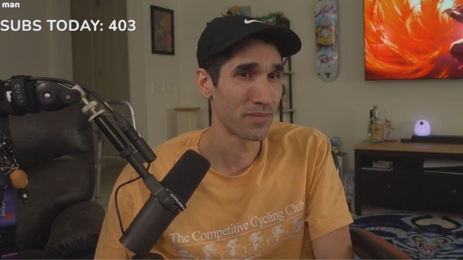 Lucky Male Streamer Breaks Bones, Faces Hospital Bills of Nearly 1.5 Billion VND, Then Unexpectedly Wins the Lottery 2 The streamer is moved by the generosity of viewers