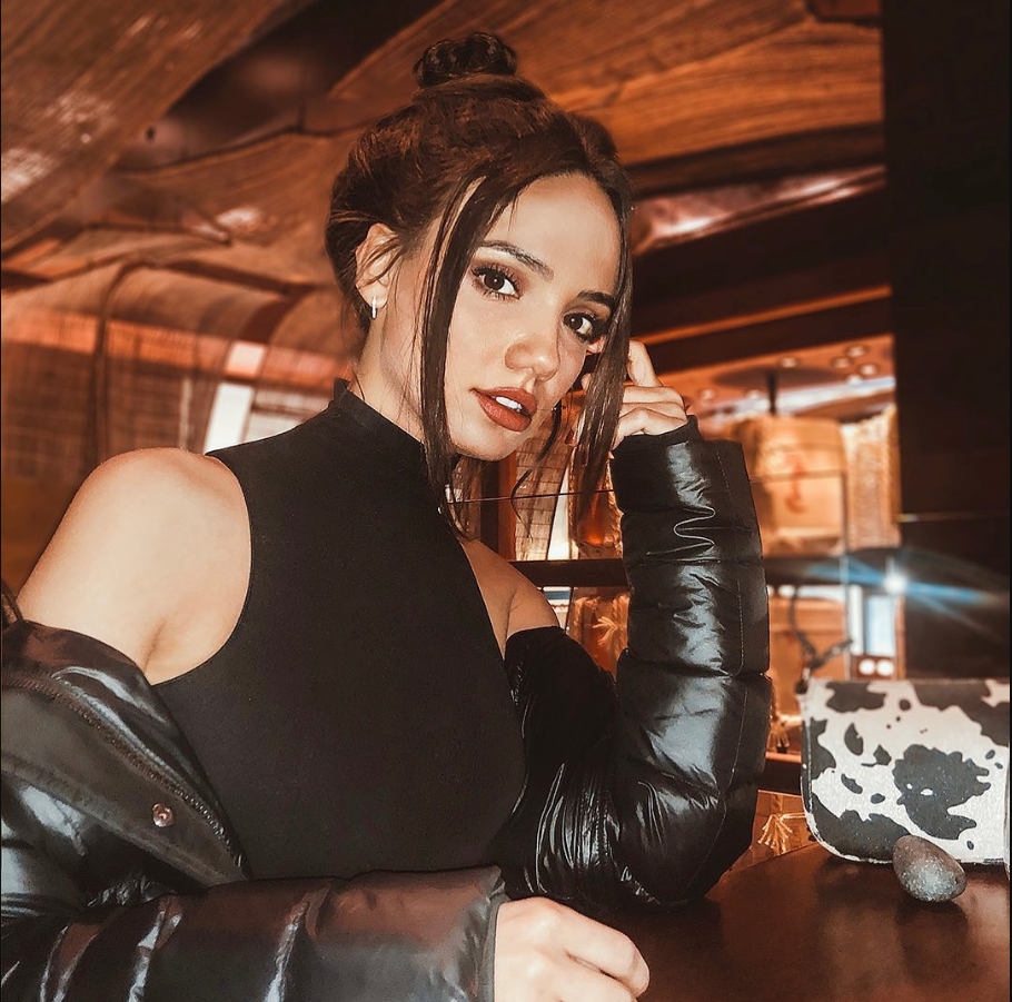 Demanding to See Her Boyfriend's Bank Account Information on Their First Date, Female YouTuber Faces Backlash 1 screenshot102 16939042435461365087898 1693975906084 16939759062491606661418