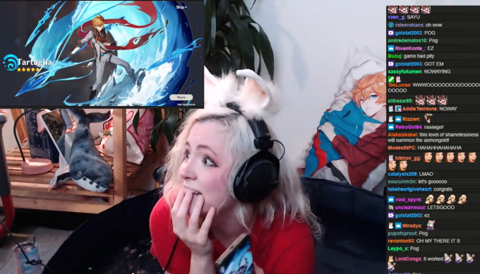 Soaking in Genshin Waters, Female Streamer Scores a Perfect Pair of 5-Star Characters 4 Rolling in Genshin has never been so 'easy'...