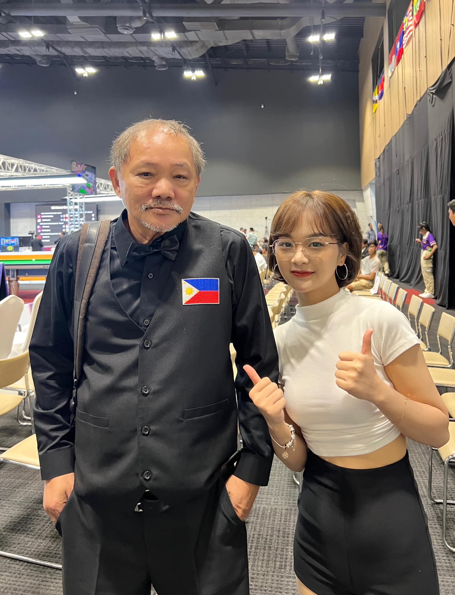 Idol "Top Top" Gấm Kami Shows Off Her Billiards Skills but Receives "Brutal" Comments from the Online Community 2 The beautiful girl from the Tày ethnic group is also a streamer and creator with many activities on social media.