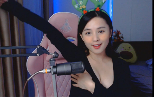 Thao Nari Reveals Her Comeback Plans, Unexpectedly Remembers Tearful Moments on Stream 6 4ujyq 17007348896581408288822