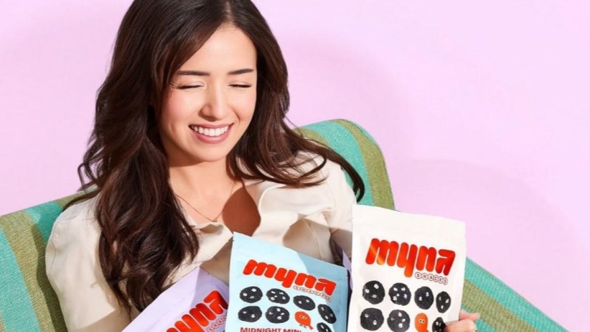 Accused of Selling Cookies at Exorbitant Prices, Female Streamer Takes Shocking Action, Risking Her Business 2 pokimane cookies 1700798763768 17007987638761447646649