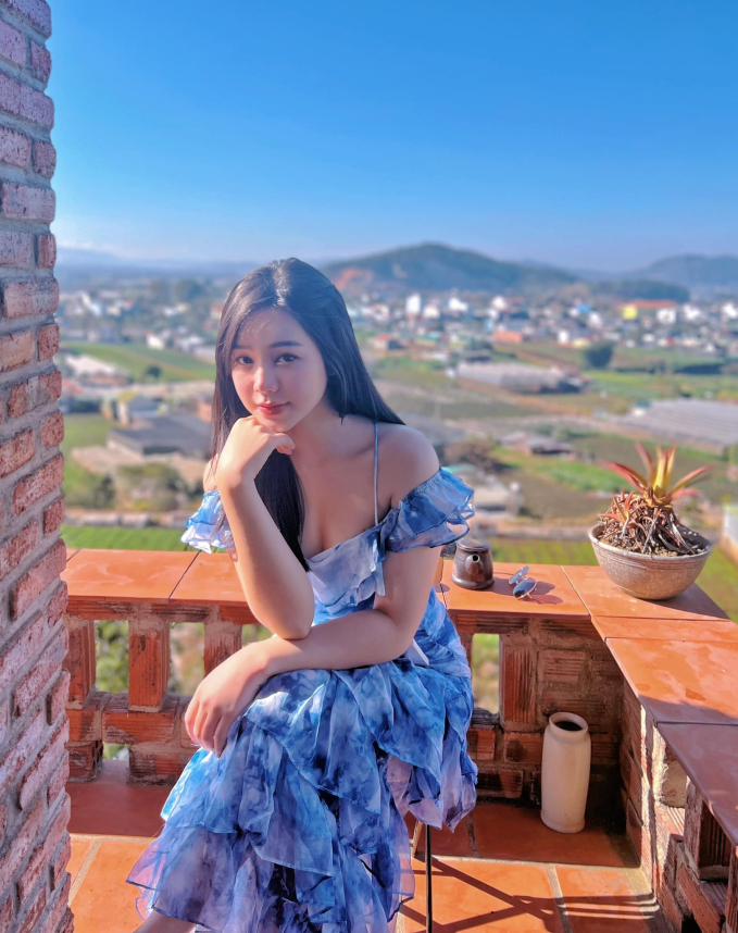 How Quỳnh Kool Transformed from a Viral Hot Girl to a Golden Actress? 8 40661189831805384720896478668885460079567379n 1017 1701833300091 17018333001791145279396