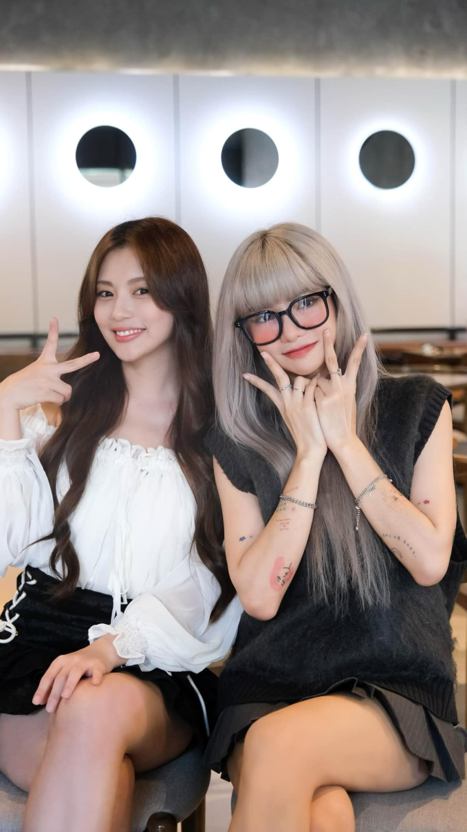 Confident Korean Hot Girl Competes in Vietnamese Quiz, What Makes Her a 'Daughter-in-Law' in the Eyes of Netizens? 8 31669008713493755691700314316121274150783714n 1609 1705719315601 1705719315757476258108