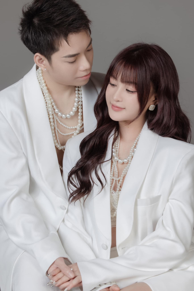 LyLy Sury Accidentally Reveals Future Plans, No Long-term Commitment with Younger Boyfriend? 1 The latest couple photos of Quang Hải and LyLy Sury.