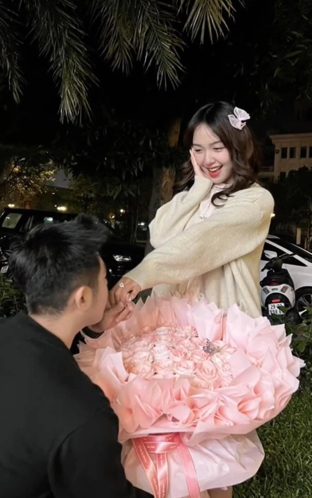 Showing off a proposal clip, female TikToker receives awkward comments related to her ex 1 photo 1708398205410 17083982061021619870991