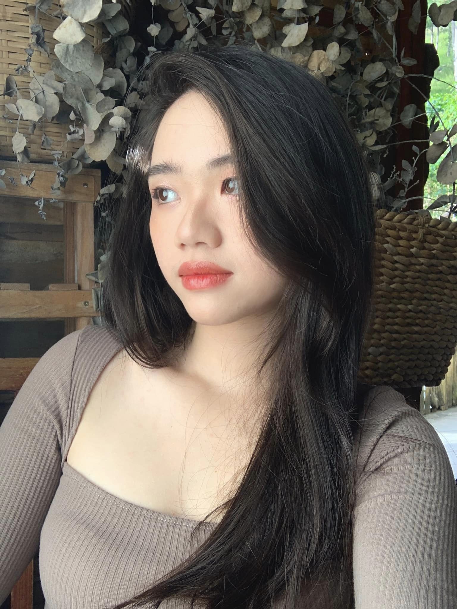 The New MC of Arena of Valor Sparks Controversy Right After Her Debut, Gamers Make a Sharp Comment Looking at VNG 6 40678957137410741095077836578681316340435020n 17092666607251957388146